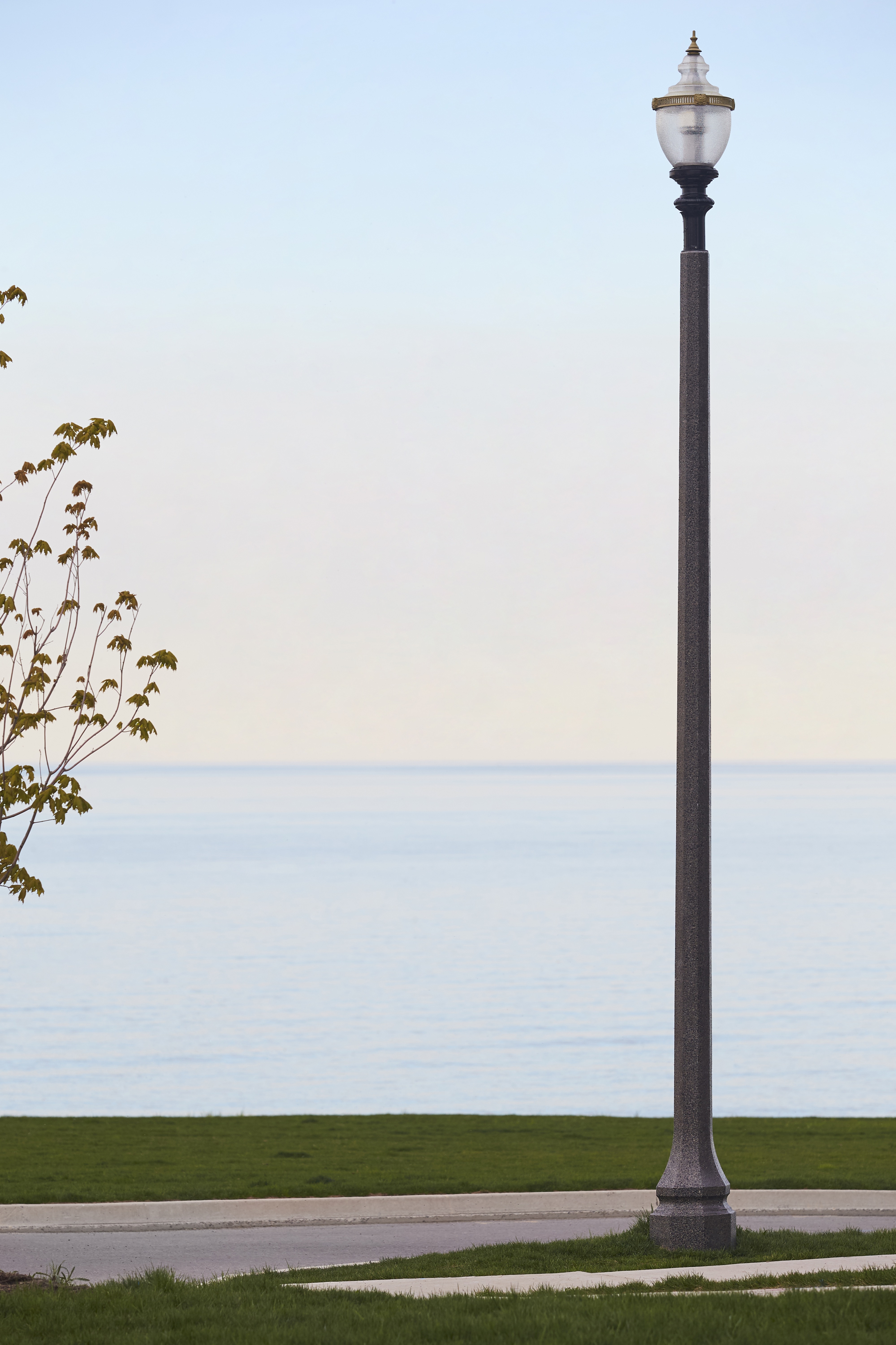 K118 Washington Installation Photo on The Belmont Prestressed Spun Concrete Pole in Grimsby, Ontario